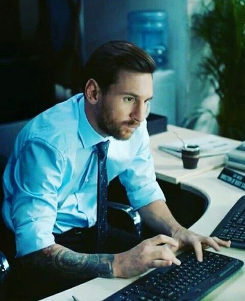 messi office